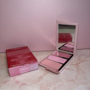 One Size Cheek Clapper Blush Attention Seeker