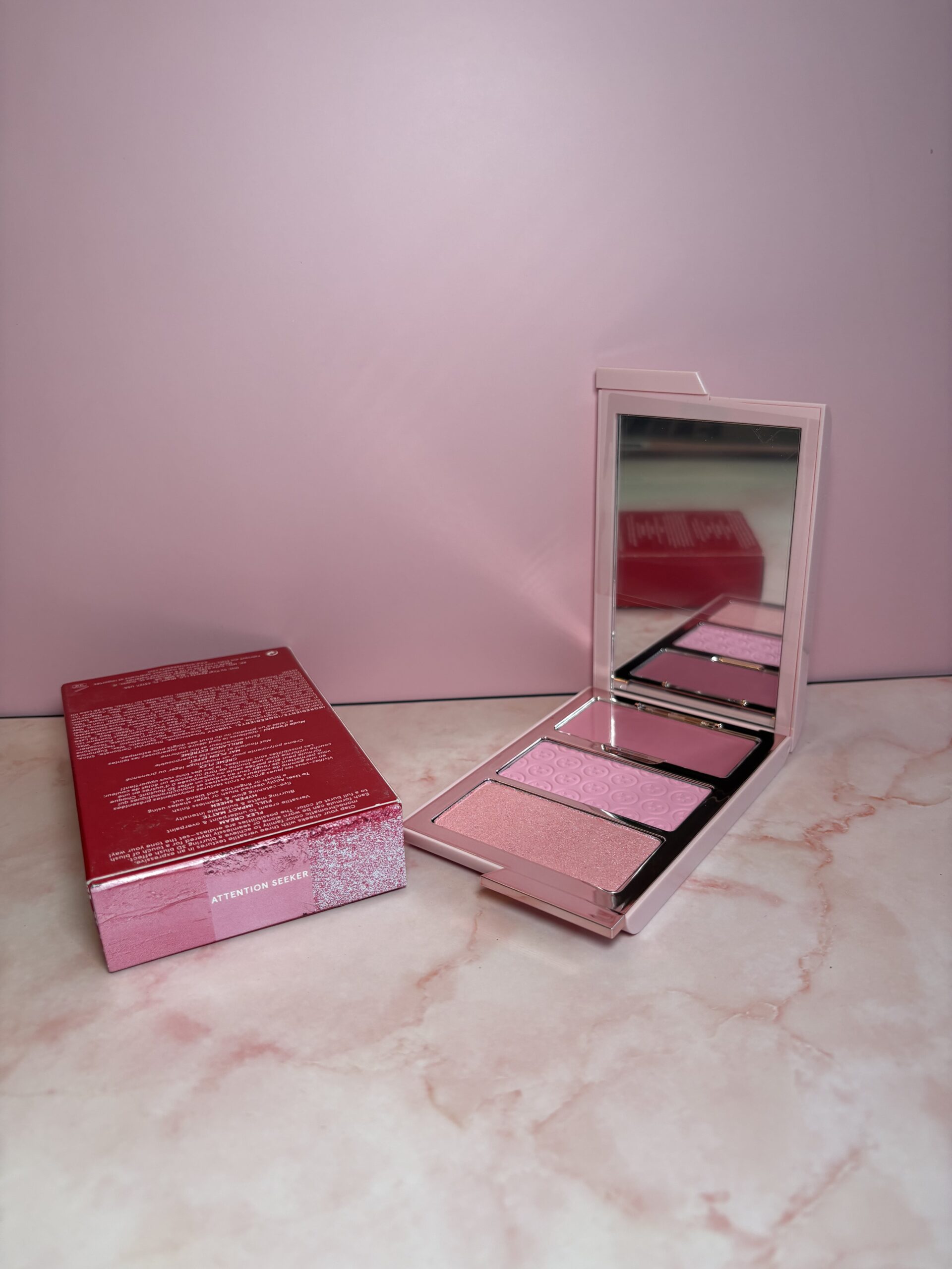 One Size Cheek Clapper Blush Attention Seeker